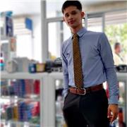 Tutor de Matemáticas básicas imparte enseñanzas y asesorías a niños y adolescentes